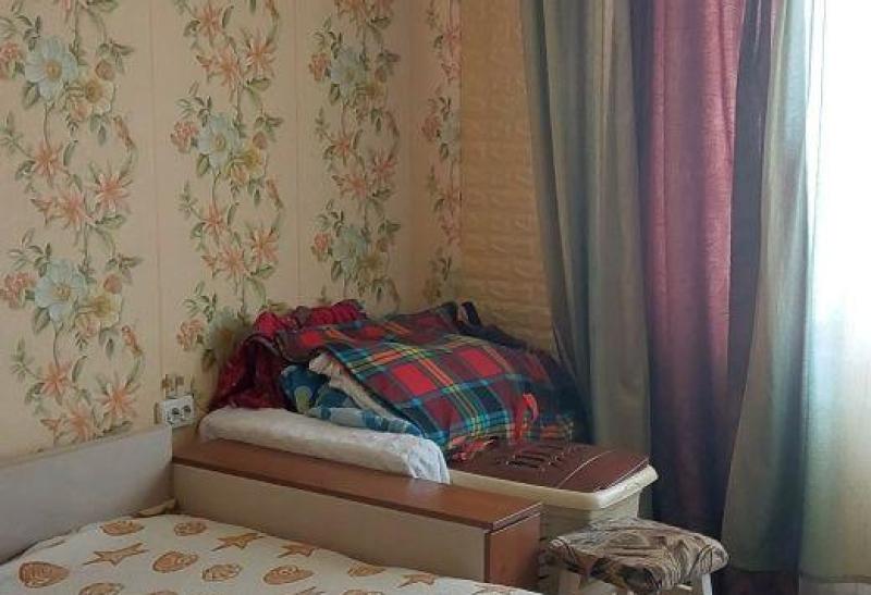 продам 2-к.кв.8/9, Героев 93-й бр,ПЕРЕКРЕСТОК
