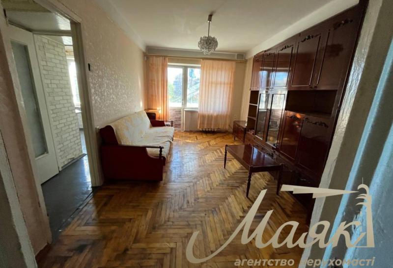 продам 2-к.кв.Правий берег,вул.Щаслива,Правобереж.ринок