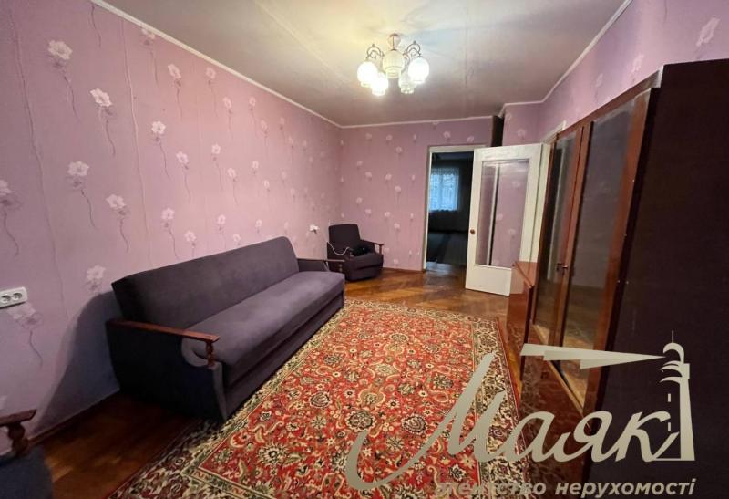 продам 2-к.кв.Осипенковский мкрн. ул. Зестафонская