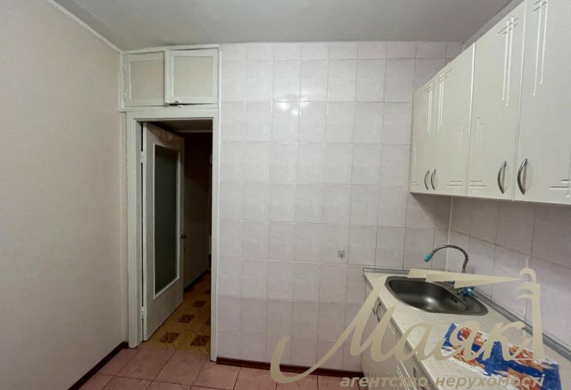 продам 2-к.кв.Осипенковский мкрн. ул. Зестафонская