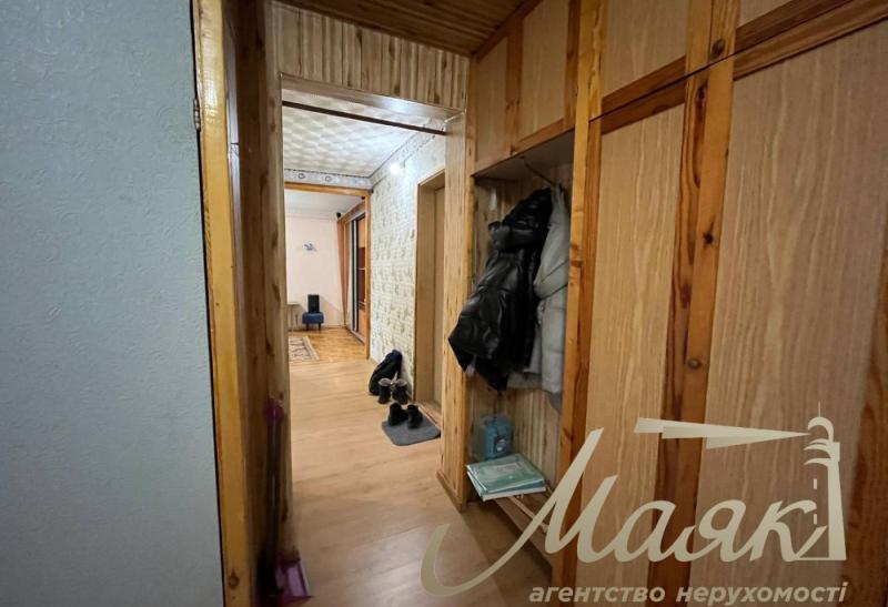 продам 2-к.кв.3/9,ЦЕНТР Хорт.р-ну,АМСТОР,пр.Юбилейный