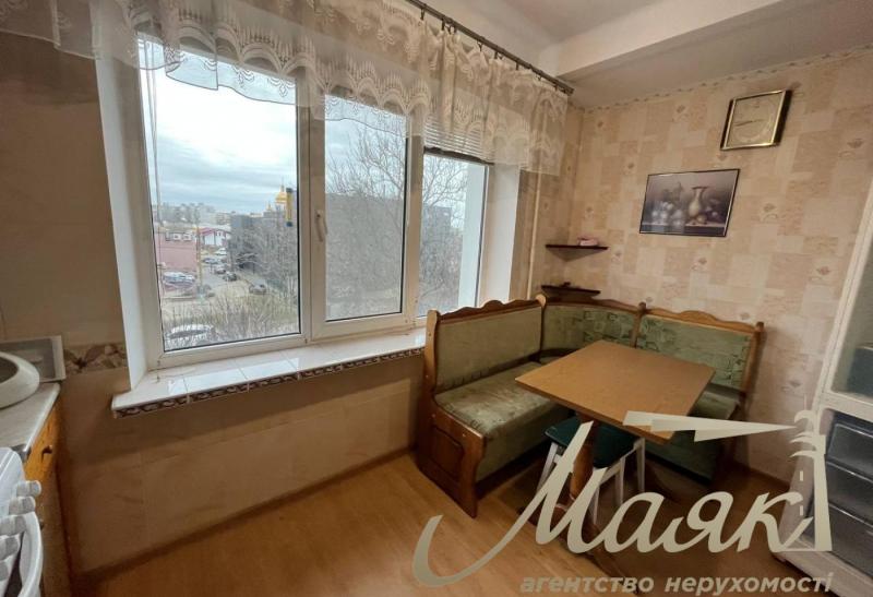 продам 2-к.кв.3/9,ЦЕНТР Хорт.р-ну,АМСТОР,пр.Юбилейный