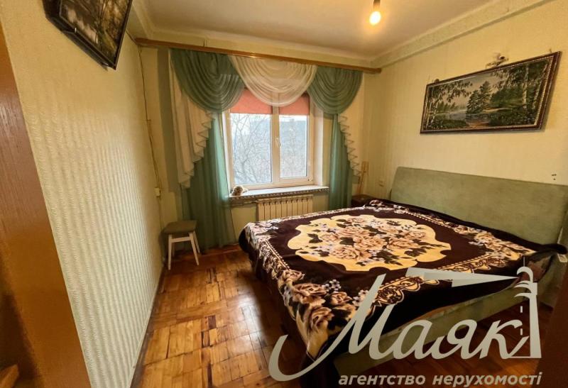 продам 2-к.кв.3/9,ЦЕНТР Хорт.р-ну,АМСТОР,пр.Юбилейный