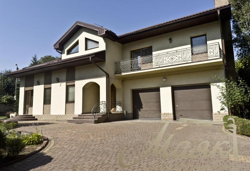 Продаж елітного 2-поверхового будинку 